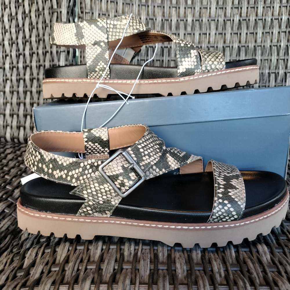Universal Thread Annika Platform Sandals Snake Strap Design Black various sizes
